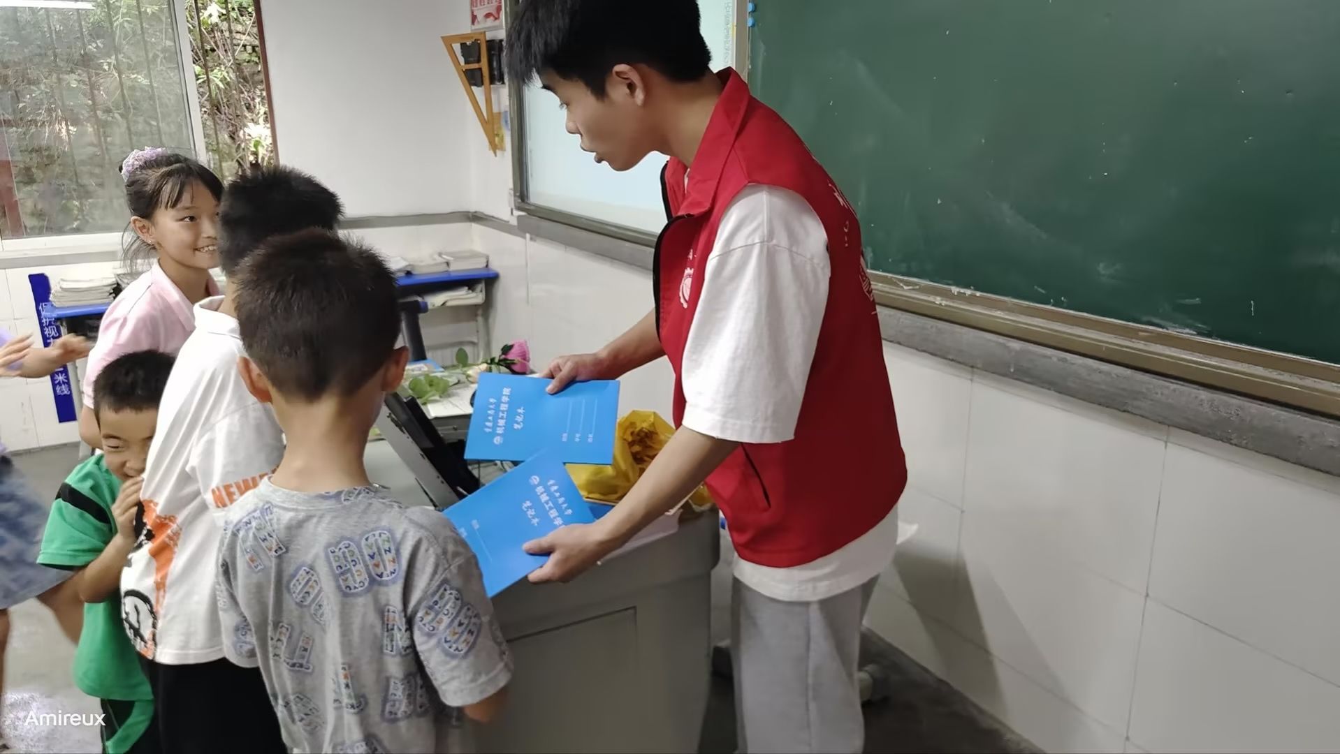fe07ff4c-51a0-4a48-a509-25a231d2ce35.jpg